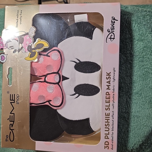 Disney Minnie Mouse 3D Plushie Sleep Mask The Creme Shop NEW - Picture 1 of 5